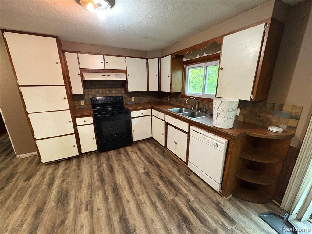 14600 Corunna Road, Chesaning, MI 48616 — Photo 16