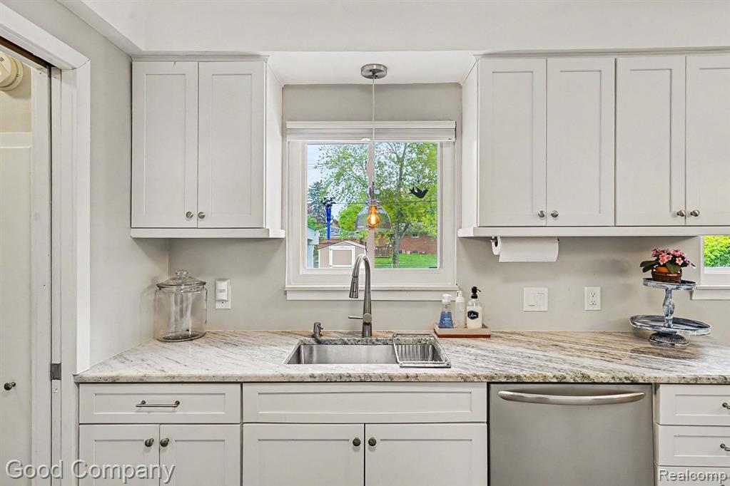 8173 Gerhardt Street, Utica, MI 48317 — Photo 11