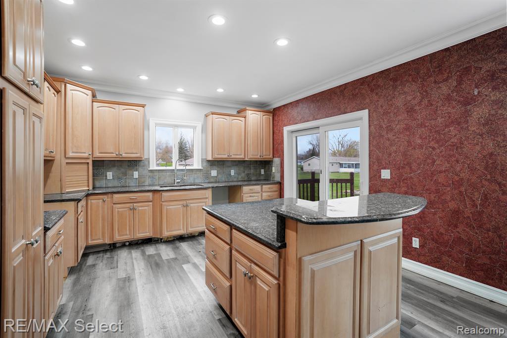 4196 LARK Lane, Flint, MI 48506 — Photo 15