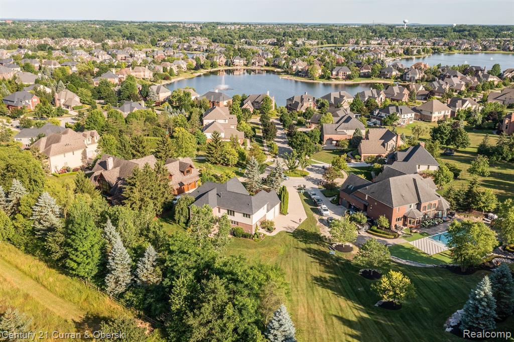 18585 STEEP HOLLOW Court, Northville, MI 48168 — Photo 58