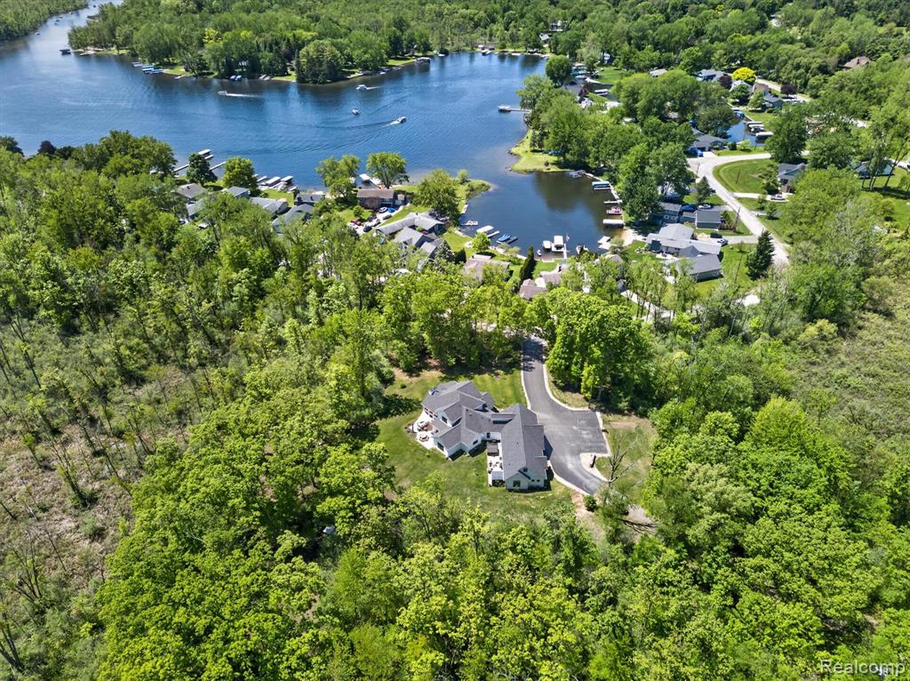 3483 Windwheel Point Drive, Pinckney, MI 48169 — Photo 98
