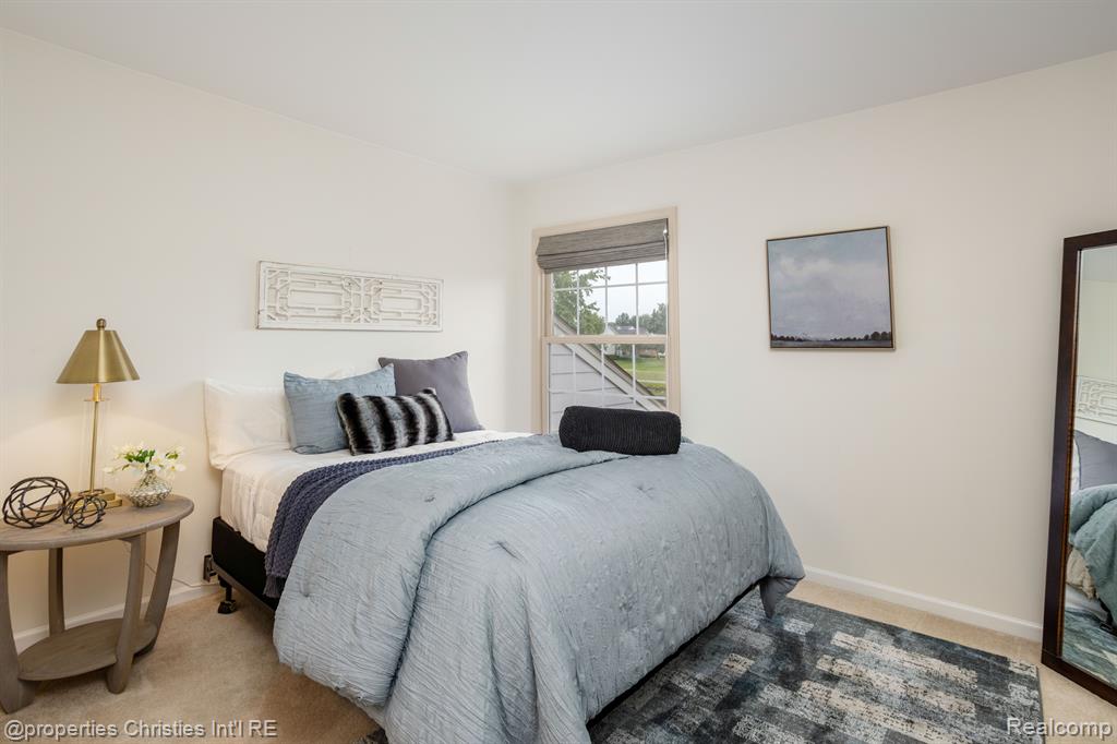 39514 Edgewater Dr, Northville, MI 48168 — Photo 19