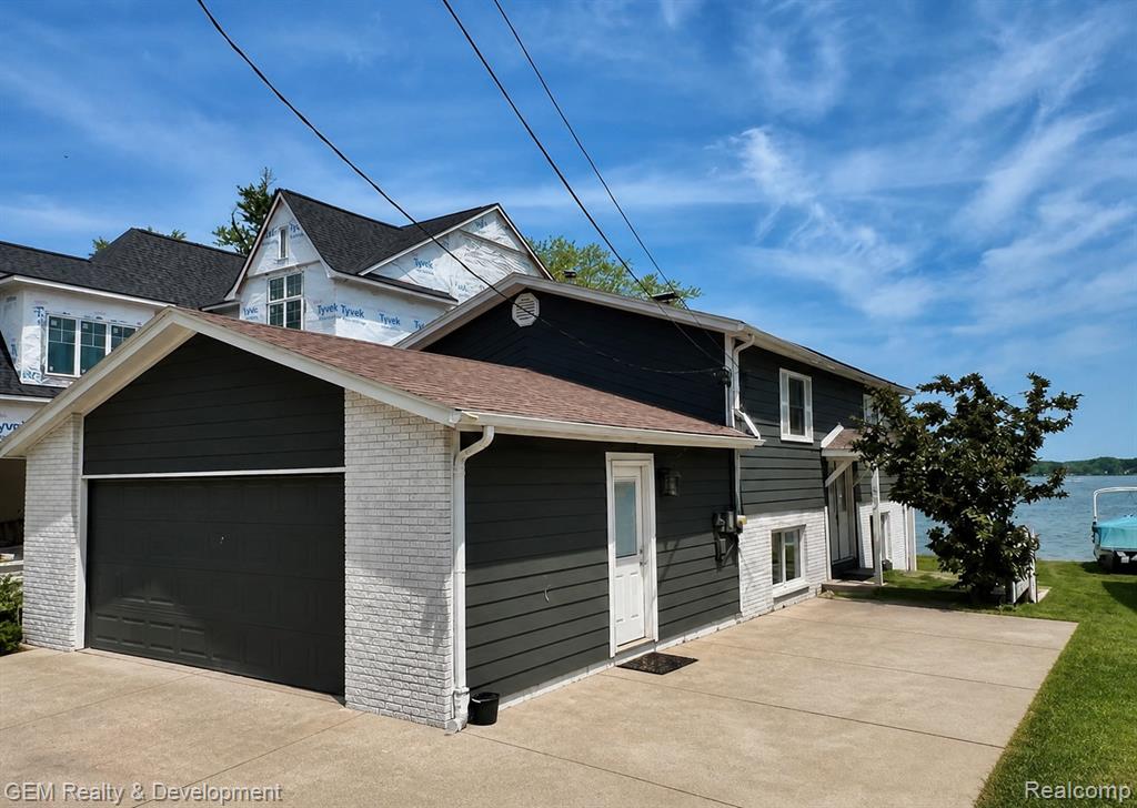 1869 Union Lake Road, Commerce Twp, MI 48382