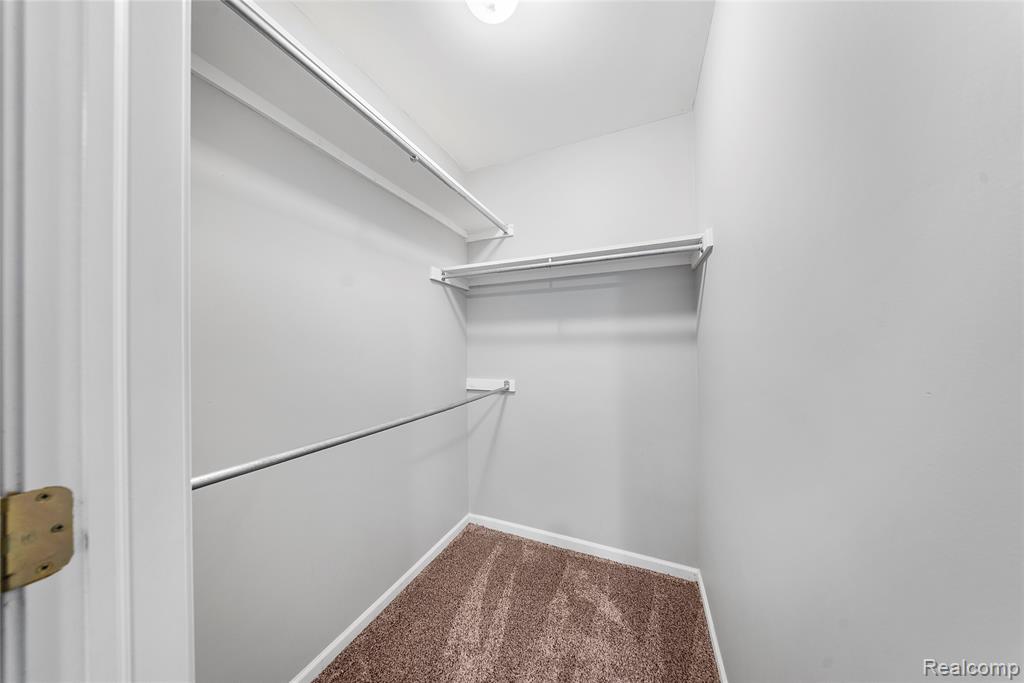 8487 Sherwood Drive, Grosse Ile, MI 48138 — Photo 33