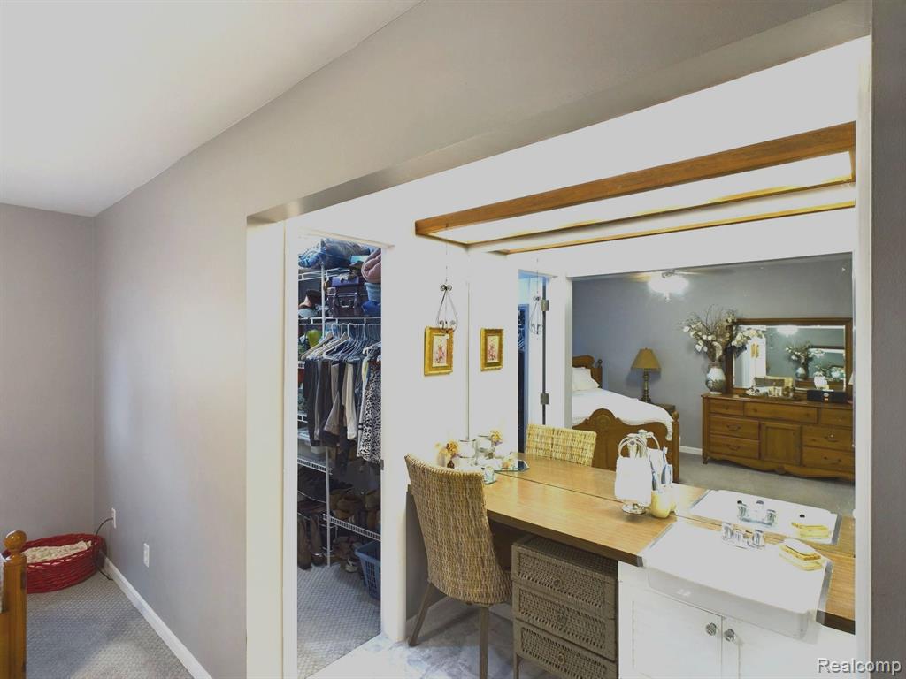 8968 DEVON Drive, Shelby Twp, MI 48317 — Photo 13
