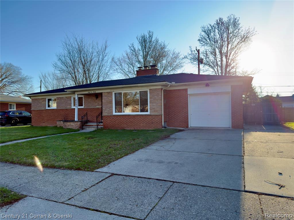 6590 Rockland Street, Dearborn Heights, MI 48127 — Photo 3