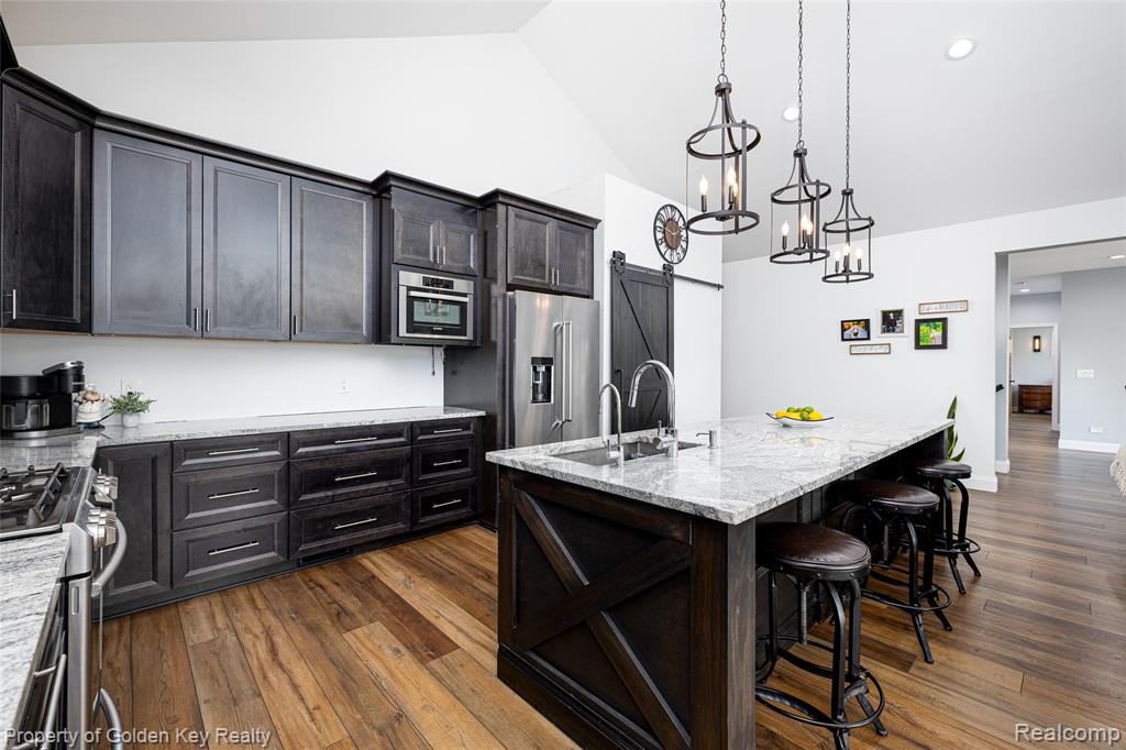 1210 W Oakley Park Road, Commerce Twp, MI 48390 — Photo 12