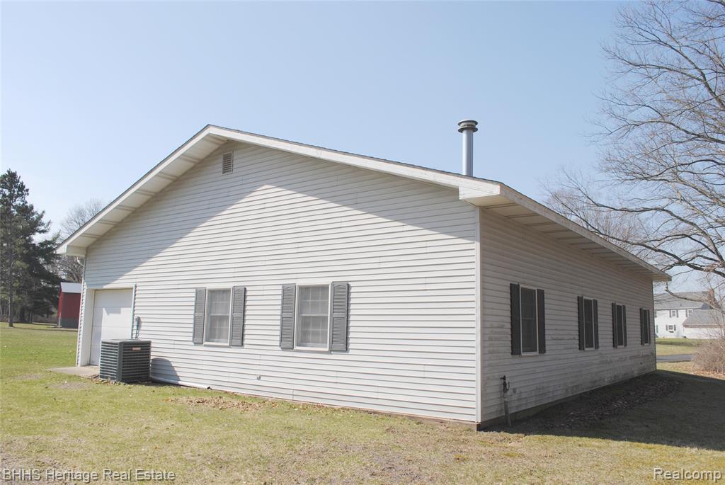 4450 Golf Club Road, Howell, MI 48843 — Photo 49