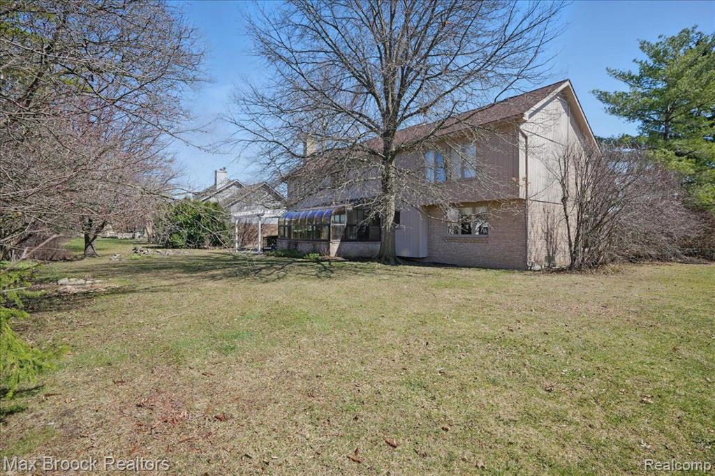 6362 CHARLES Drive, West Bloomfield, MI — Photo 5