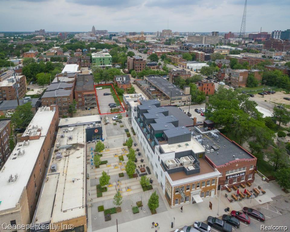 655 W ALEXANDRINE Street - Photo 3