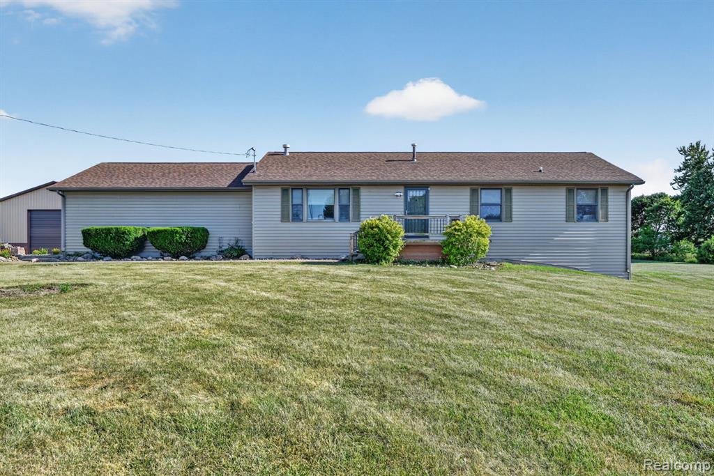 9889 Ditch Road, Chesaning, MI 48616