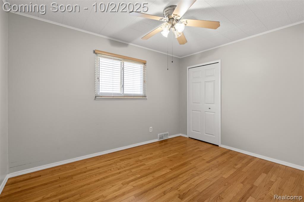 8610 Central, Center Line, MI 48015 — Photo 17