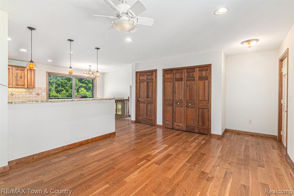 7346 Potter Road, Flushing, MI 48433 — Photo 6