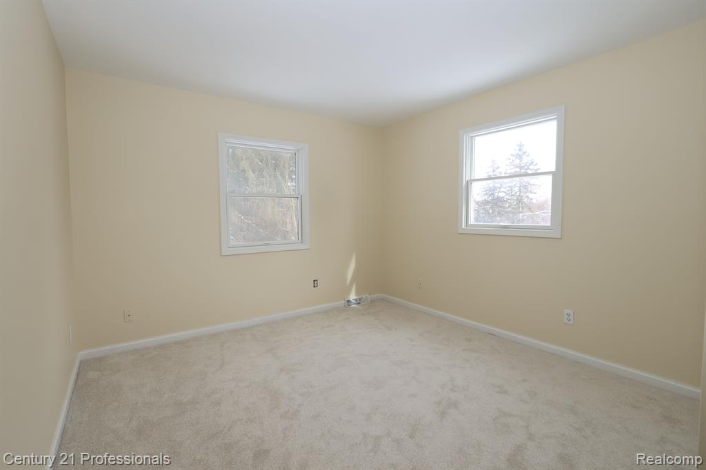 6481 WINANS LAKE Road, Brighton, MI 48116 — Photo 14