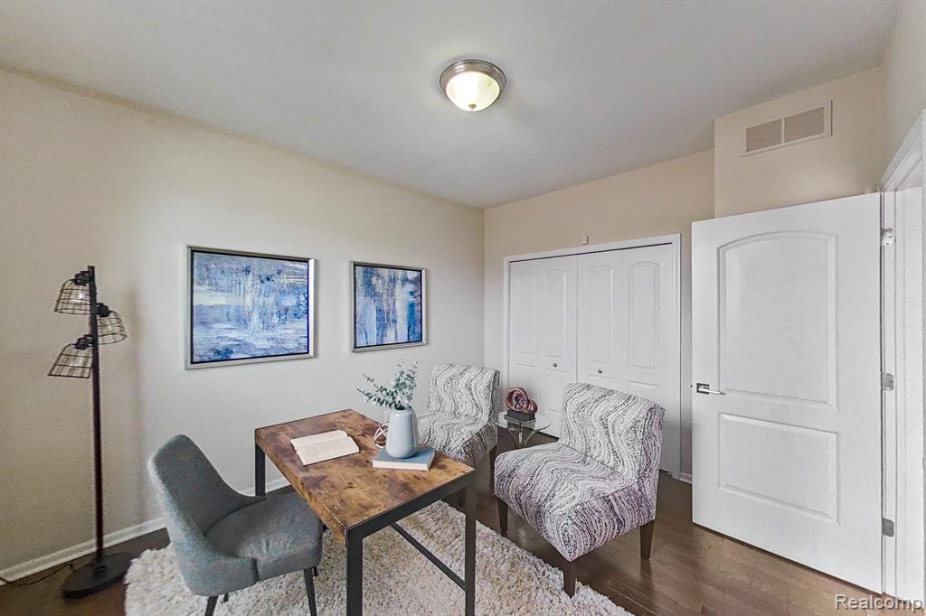 50736 SEVILLA Circle, Novi, MI — Photo 11