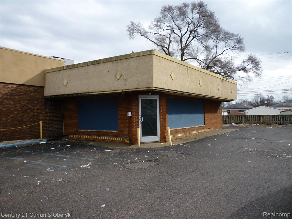 5347 S TELEGRAPH Road, Dearborn Heights, MI 48125 — Photo 2