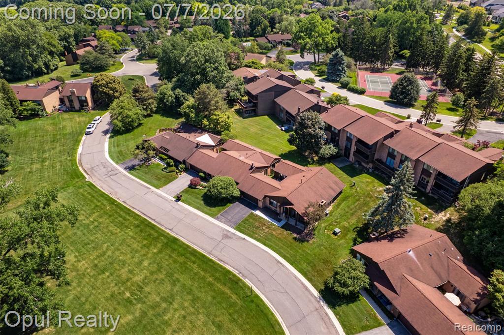 3961 Chablis Street, West Bloomfield, MI 48323 — Photo 47