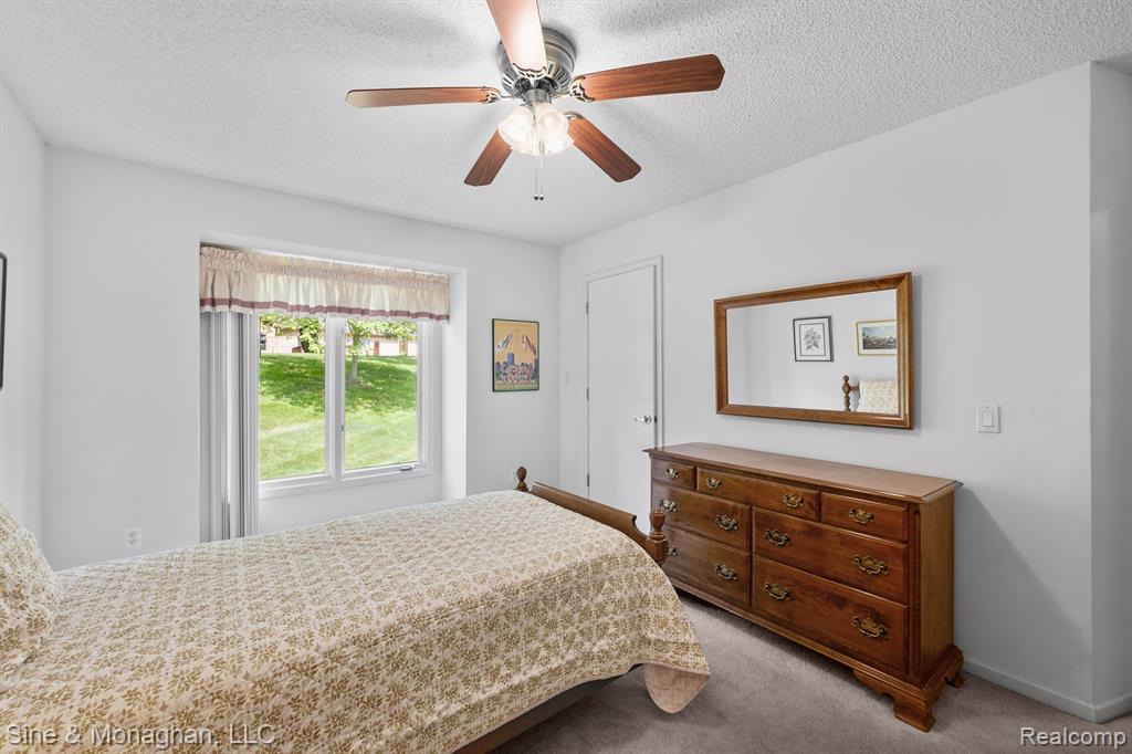 35595 Court Ridge Court, Farmington Hills, MI 48335 — Photo 22