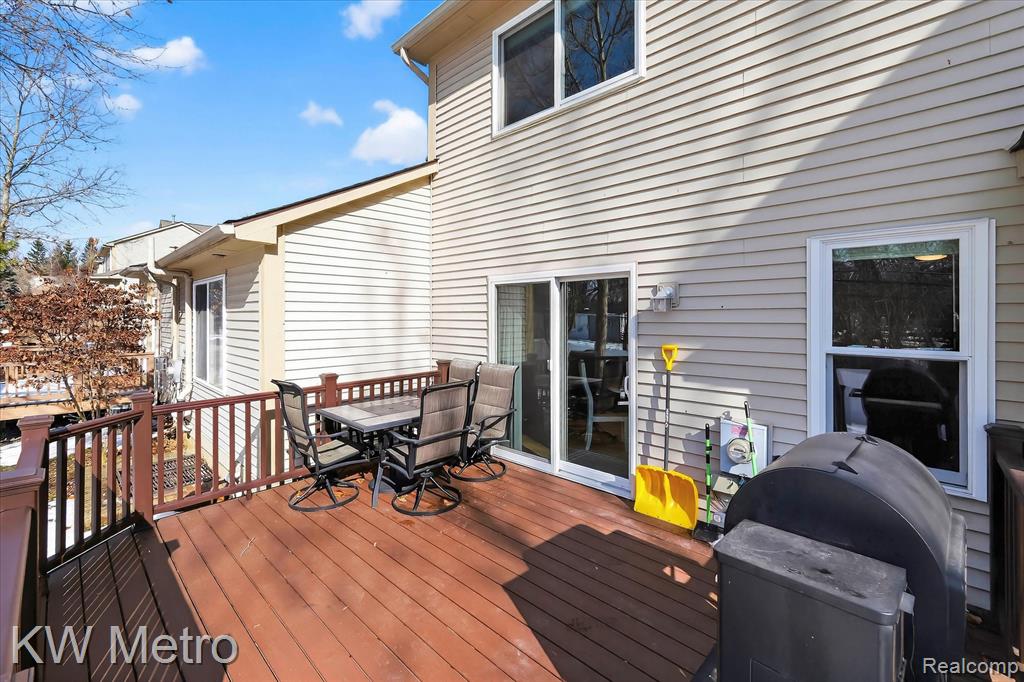 8181 Springdale Drive, White Lake, MI — Photo 40
