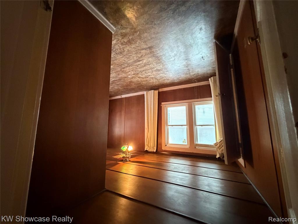 24 S Roselawn Street, Pontiac, MI 48342 — Photo 16