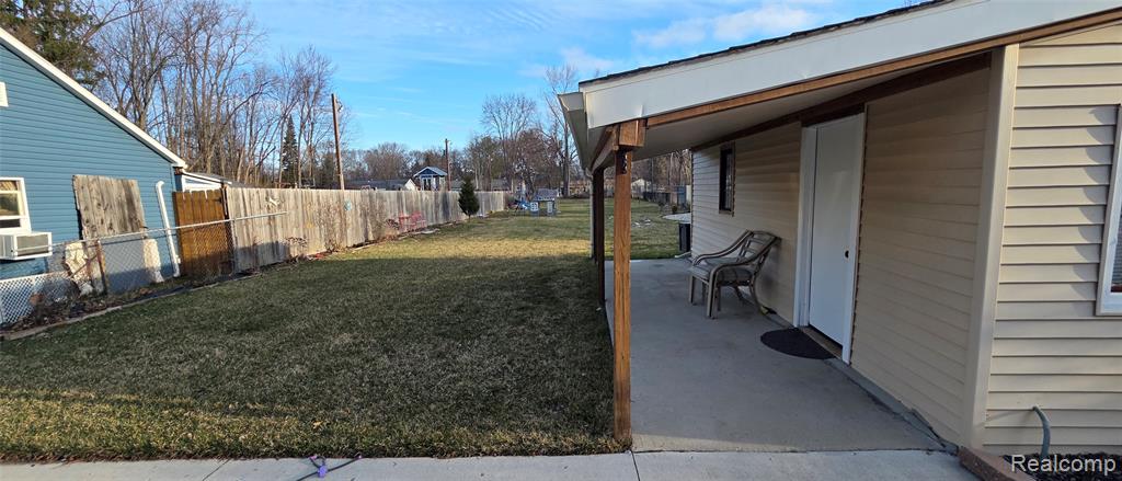 5399 Kreger Street, Sterling Heights, MI 48310 — Photo 43