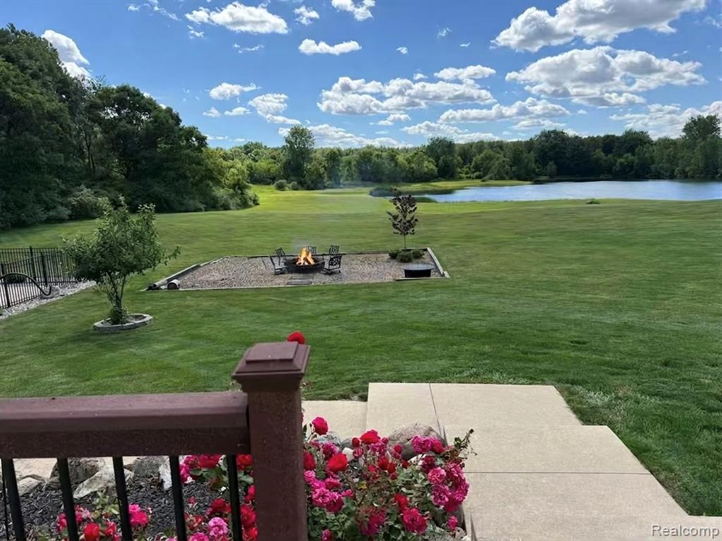 16118 Jeff Court, Grand Ledge, MI 48837 — Photo 9