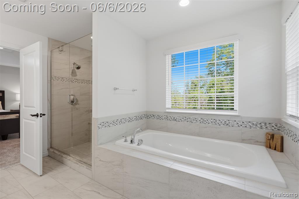 7375 N Mistwood Drive, White Lake, MI 48383 — Photo 31