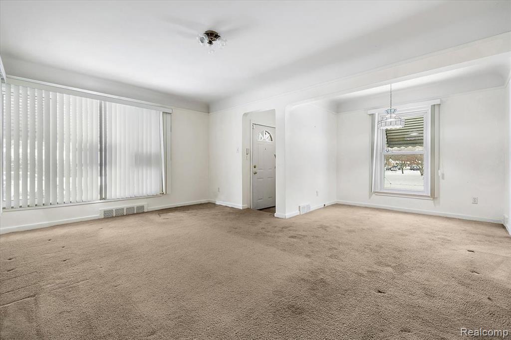 14001 Balfour Street, Oak Park, MI 48237 — Photo 9