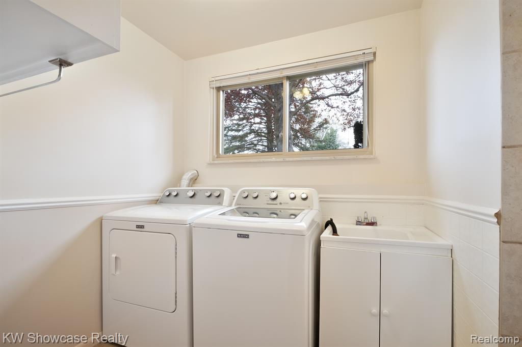 9145 SANDY RIDGE Drive, White Lake, MI — Photo 24