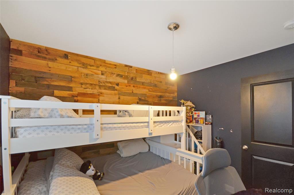 9015 Headley Drive, Sterling Heights, MI 48314 — Photo 13