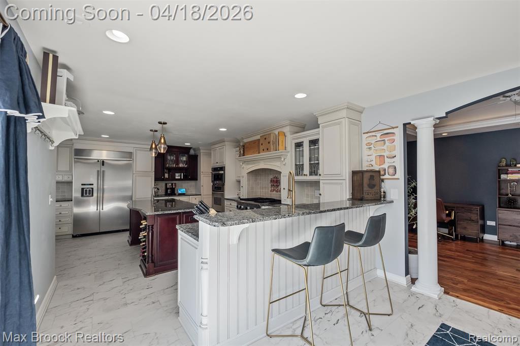 7359 Coach Lane, West Bloomfield, MI — Photo 23