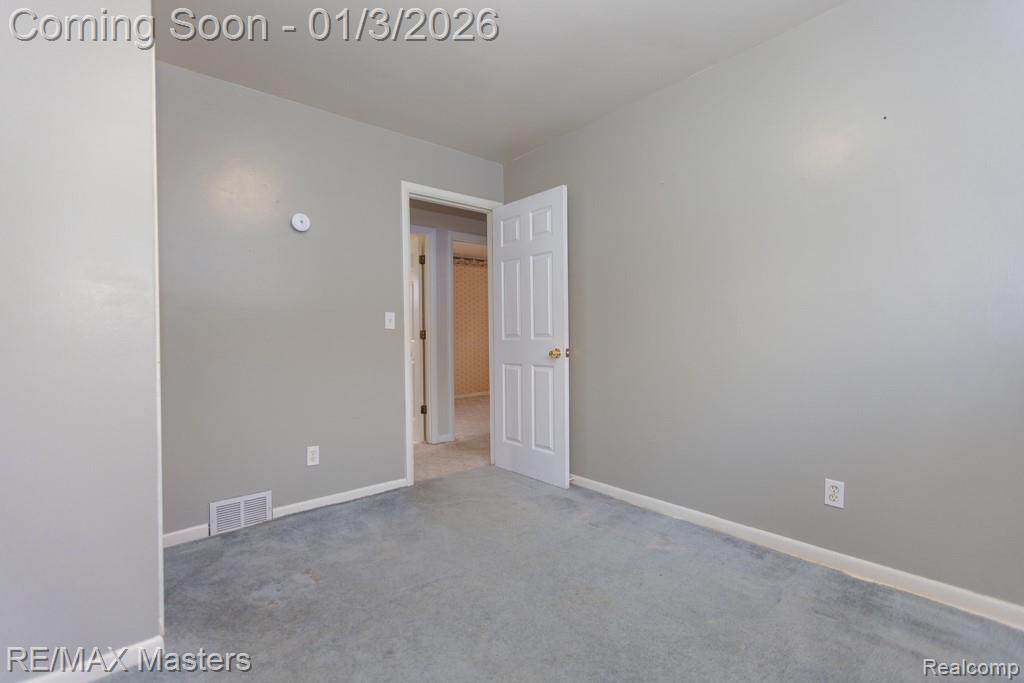 4696 Syracuse Street, Dearborn Heights, MI 48125 — Photo 11