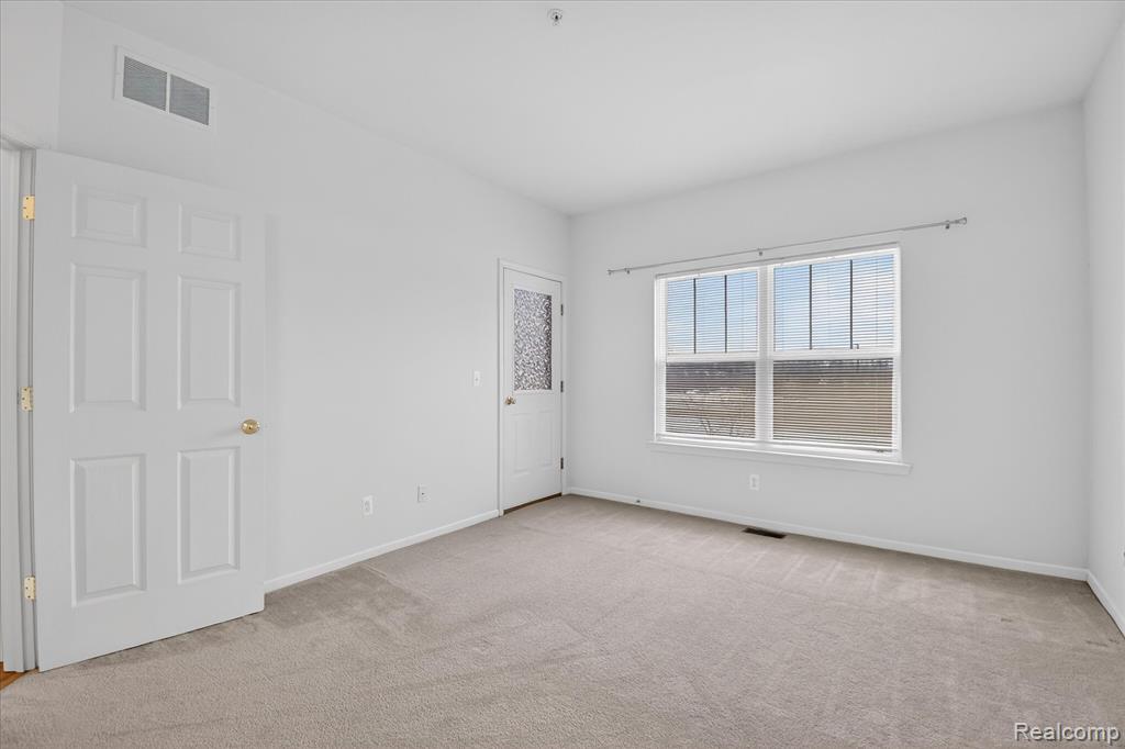 41602 Hamlet Lane, Novi, MI — Photo 25