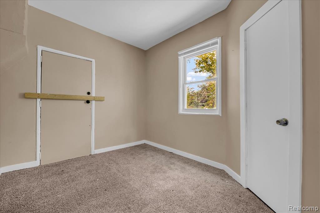 3789 Montclair Street, Detroit, MI 48214 — Photo 17