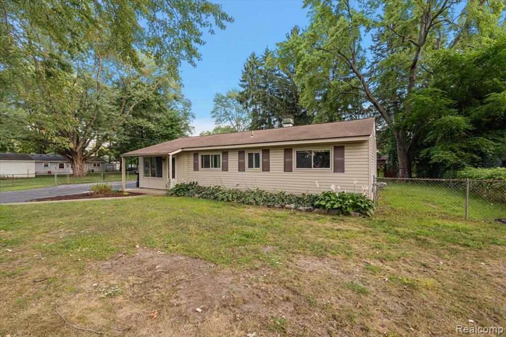 4535 Pinedale Avenue, Clarkston, MI — Photo 35