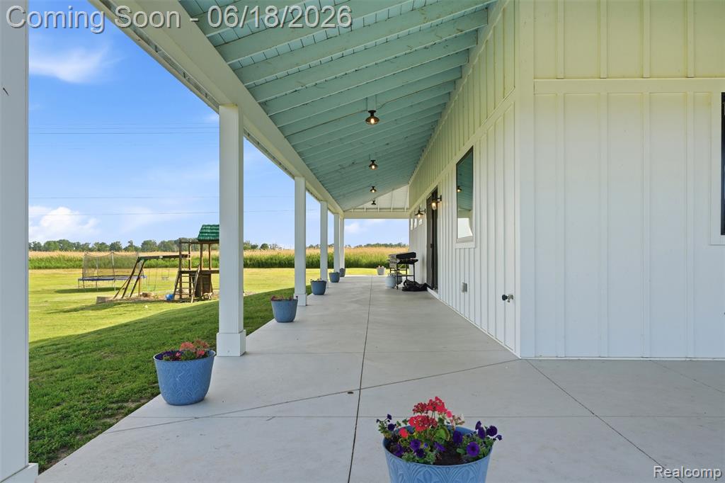 31100 S River Road, Harrison Township, MI — Photo 10