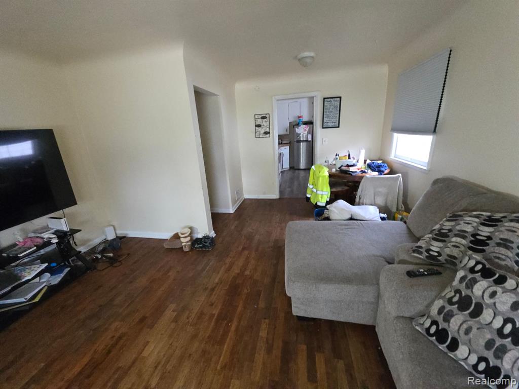 972 BARNEY Avenue, Flint, MI 48503 — Photo 3