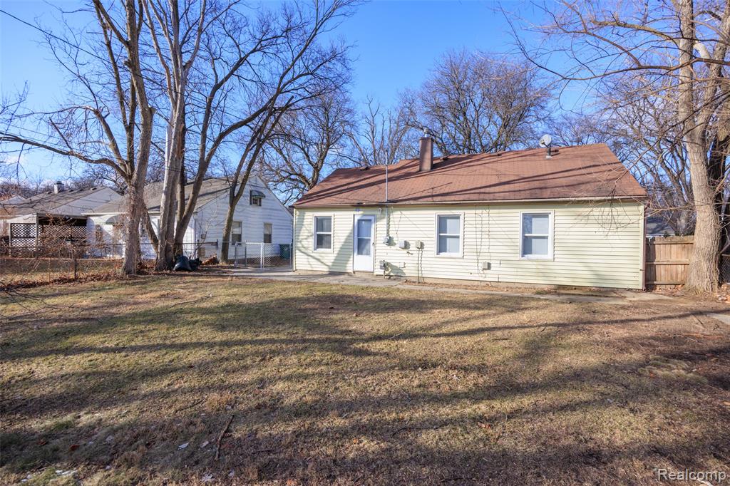 10731 Albany Street, Oak Park, MI 48237 — Photo 19