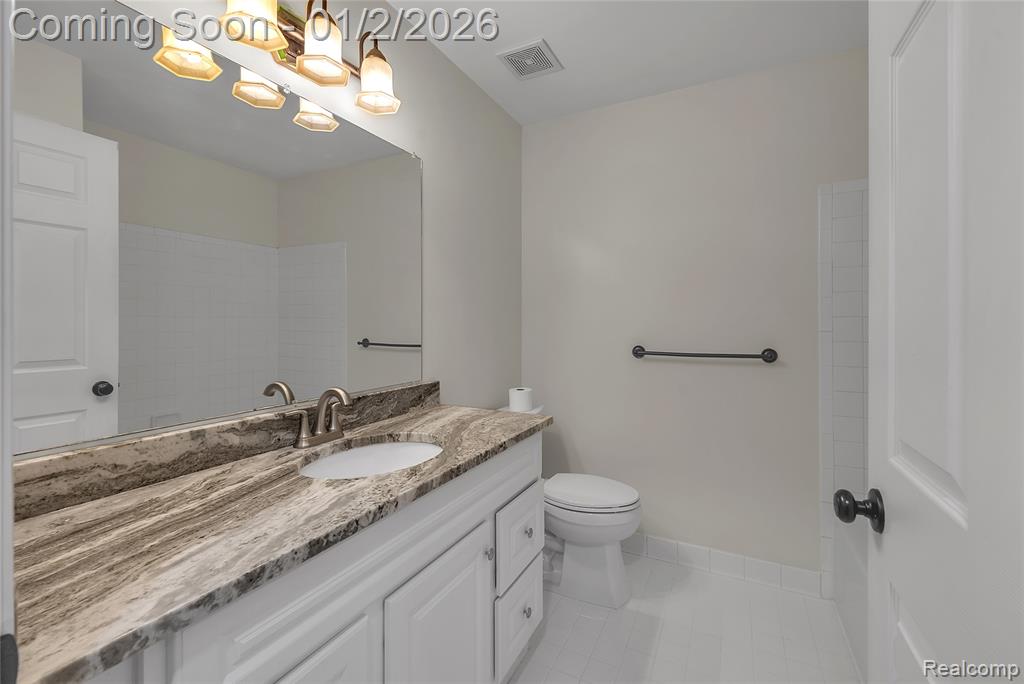 45640 Warwick Drive, Macomb, MI 48044 — Photo 18