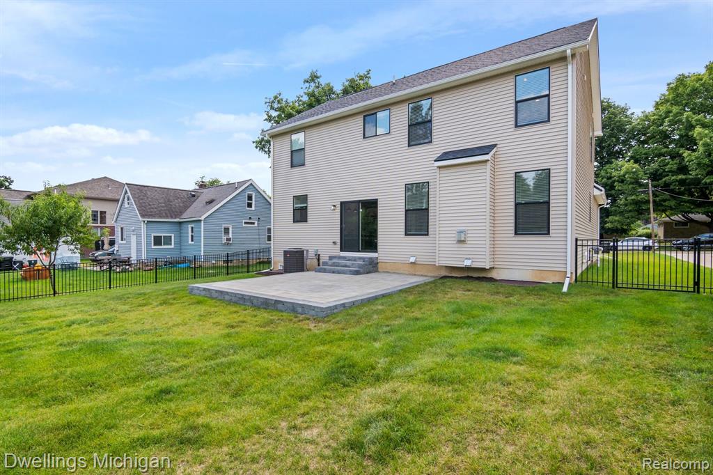 15566 PORTIS Street, Plymouth, MI 48170 — Photo 34