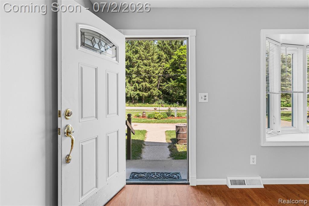 305 East Road, Holly, MI 48442 — Photo 5