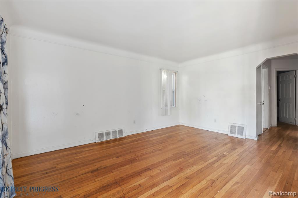 9327 FIELDING Street, Detroit, MI 48228 — Photo 3