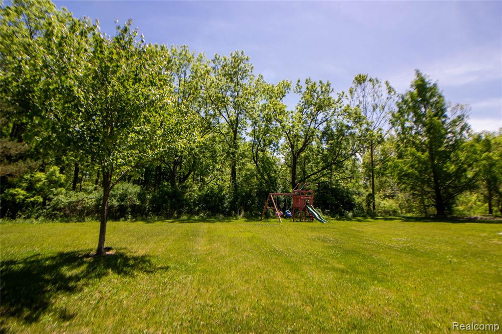 47721 GOFF Court, Canton, MI 48188 — Photo 17