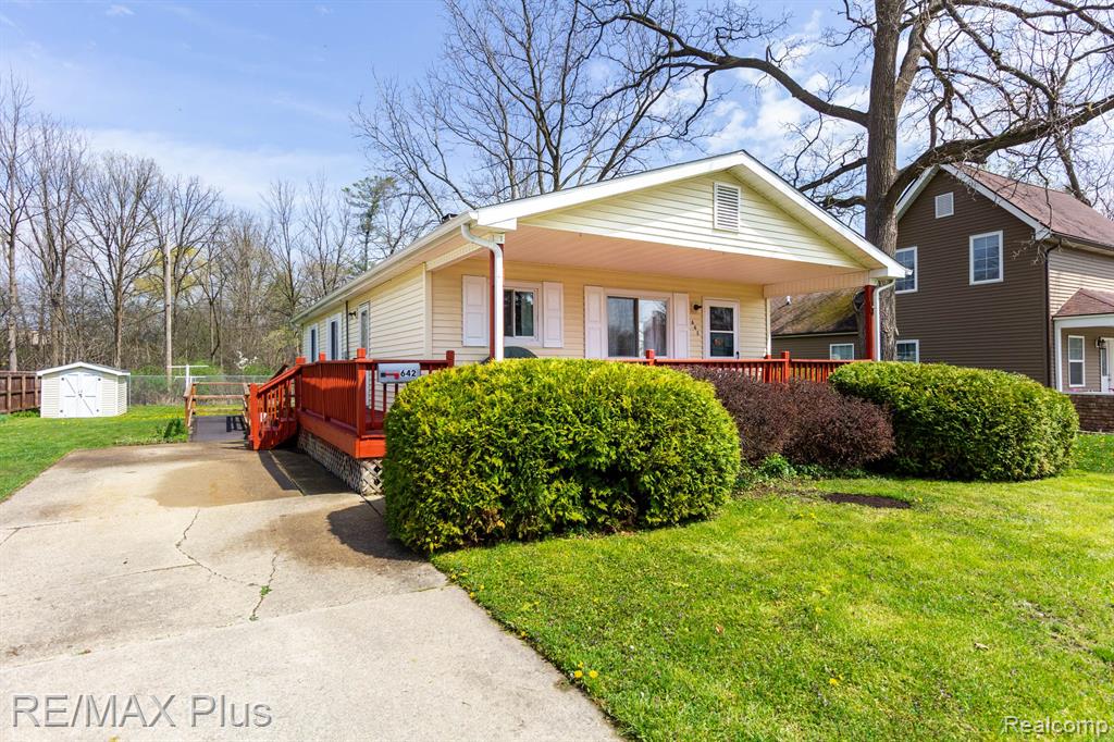 642 TURRILL Avenue, Lapeer, MI 48446 — Photo 3