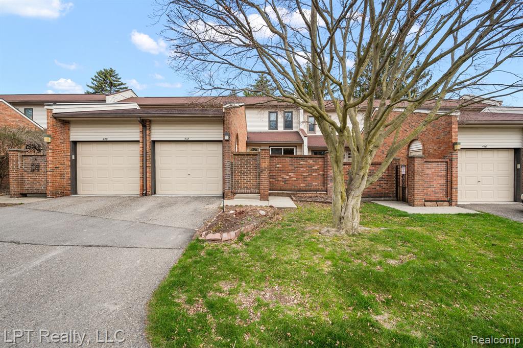 418 WILLOW GROVE Lane, Rochester Hills, MI 48307 — Photo 3