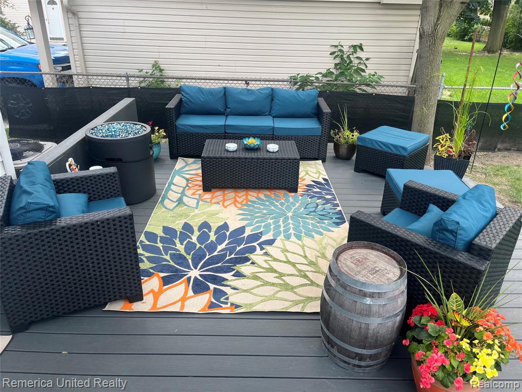 9915 Ingram Street, Livonia, MI 48150 — Photo 5