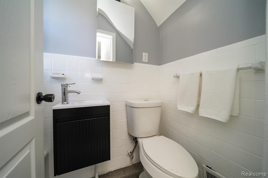3164 OAKMAN Boulevard, Detroit, MI 48238 — Photo 37
