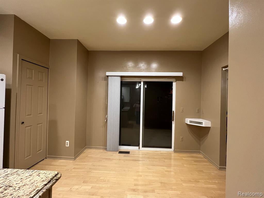 38255 SARATOGA Circle, Farmington Hills, MI 48331 — Photo 7