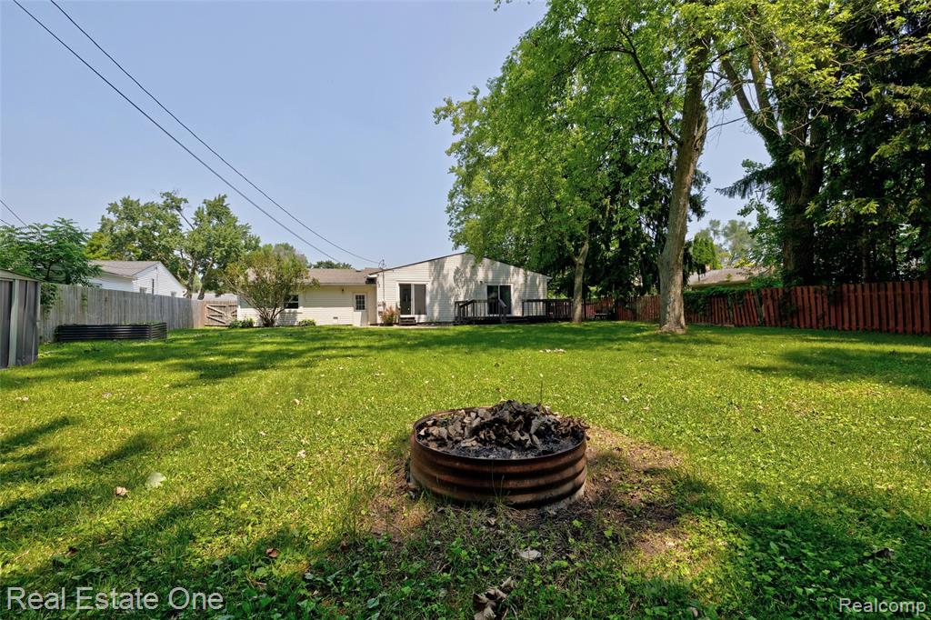 705 Richard Street, Holly, MI 48442 — Photo 45