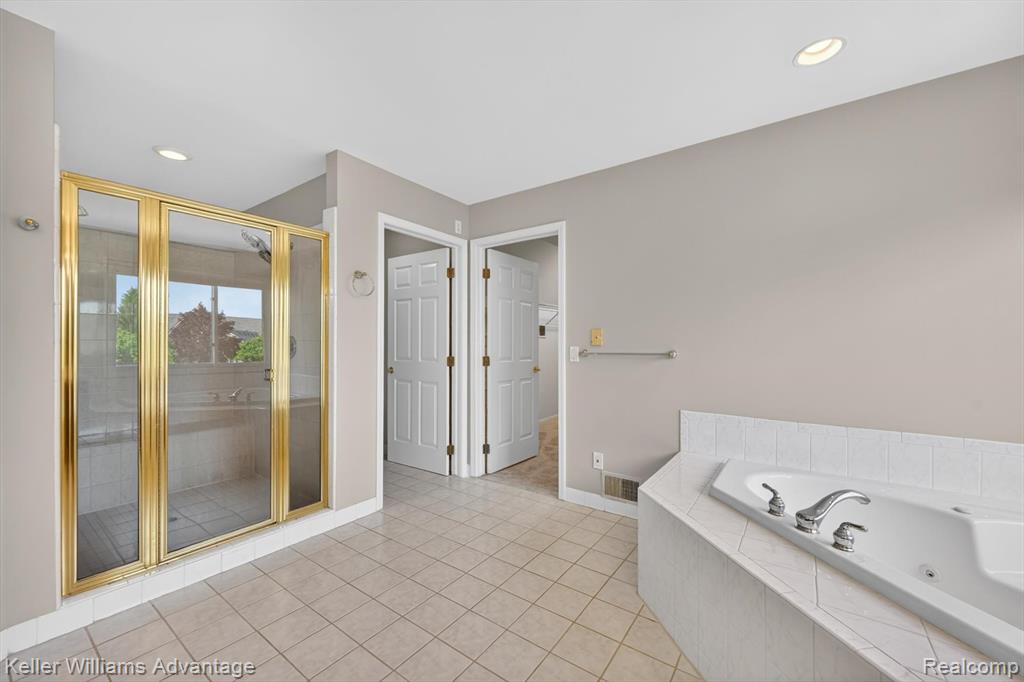 6356 Branford Drive, West Bloomfield, MI — Photo 33